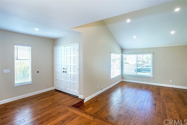 Building Photo - 2206 Avondale Dr