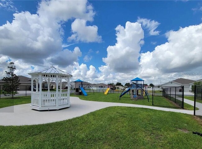 Building Photo - 8399 SW 57th Ct