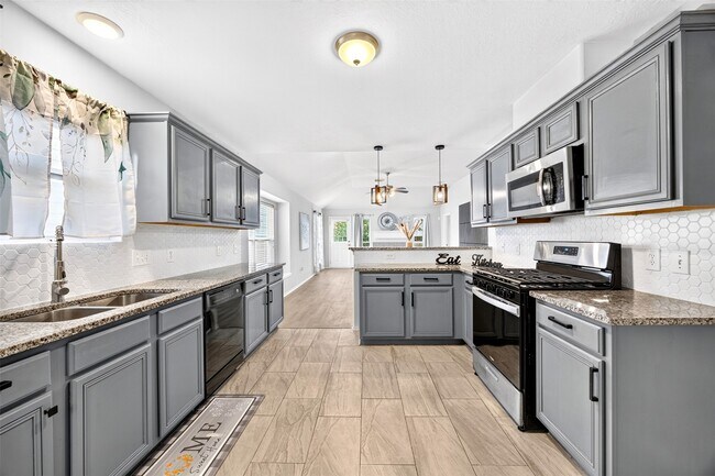 Foto del edificio - 7219 Avocet Ln