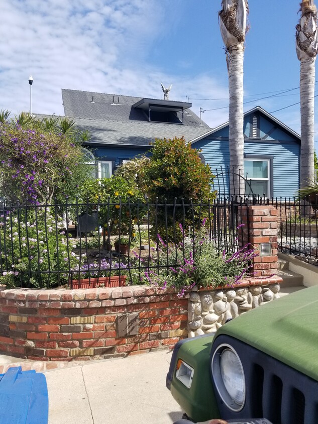 Primary Photo - 1669 Ocean Ave