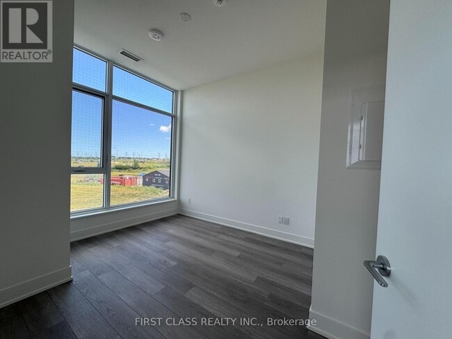 Building Photo - 56-356 Andre de Grasse St
