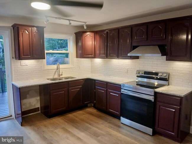 Photo - 2067 Foulk Road Unit House