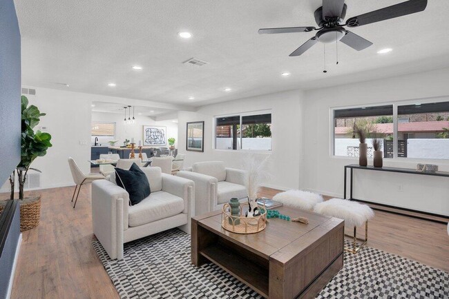Building Photo - 51480 Avenida Obregon