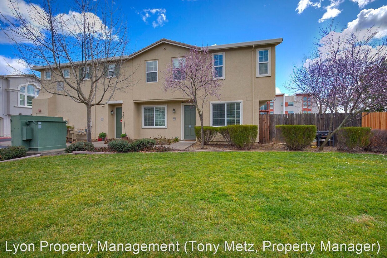 Primary Photo - 3 br, 2.5 bath House - 102 Ferry Circle