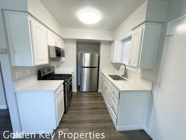 Foto del edificio - Remodeled 2 Bedroom with Private Yard in Prime Carlsbad Village!