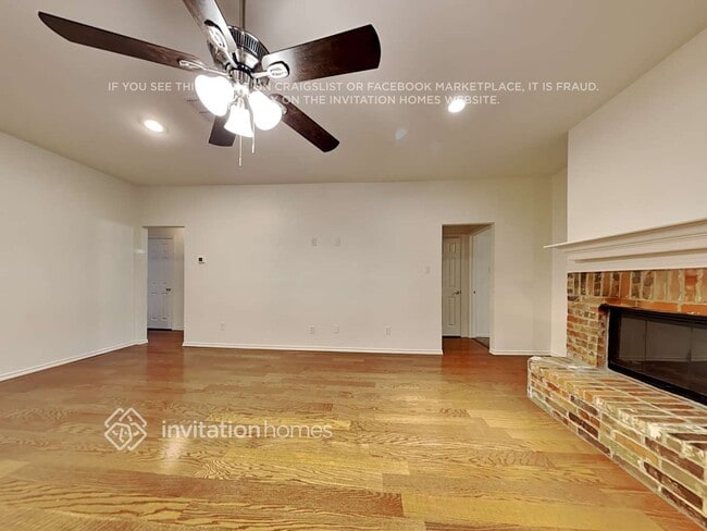 Foto del edificio - 5609 Parkplace Dr