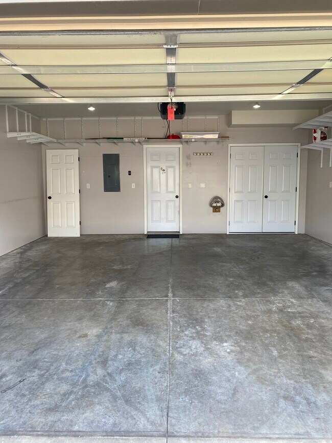 Building Photo - 1459 Marilyn Dr
