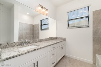 Building Photo - 14220 Pine Lodge Ln