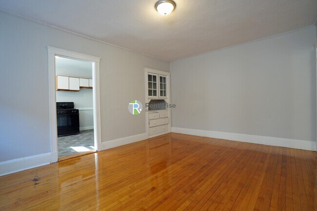 Building Photo - 90 Cypress St