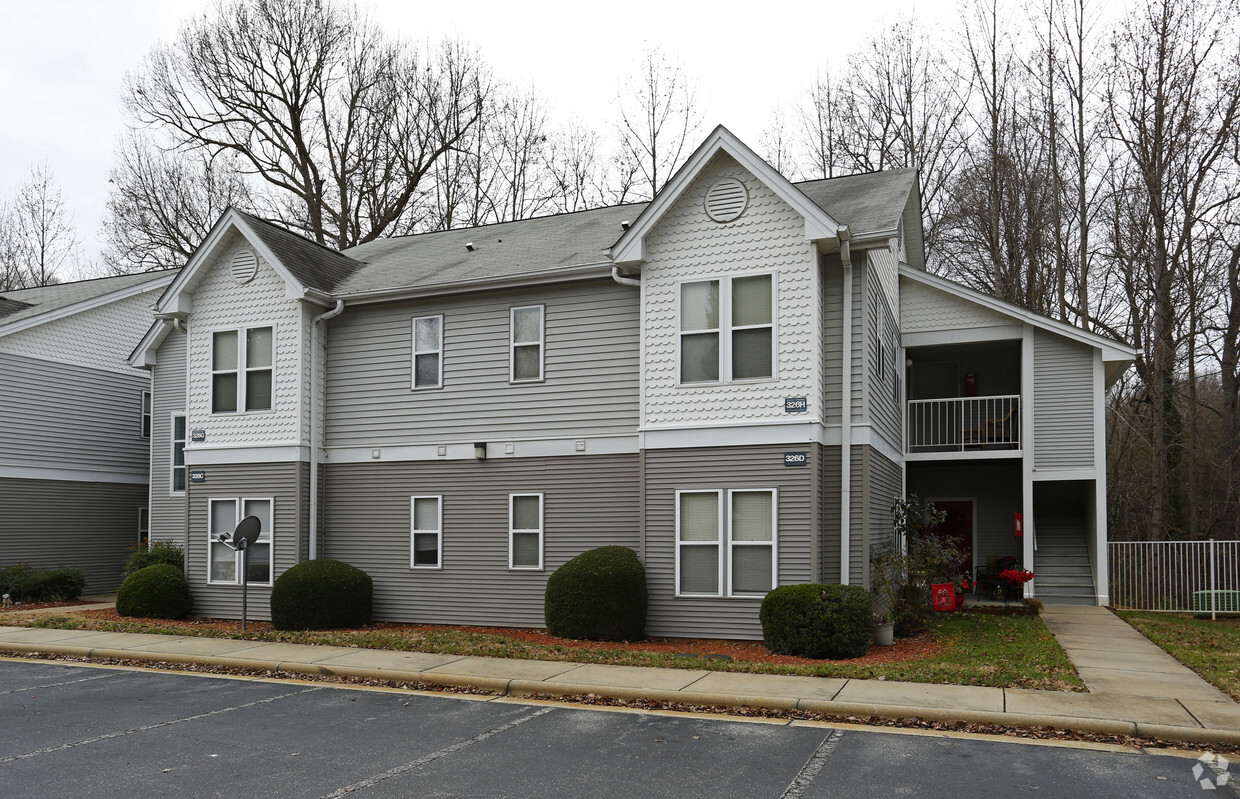 Foto principal - Parkview Apartment Homes