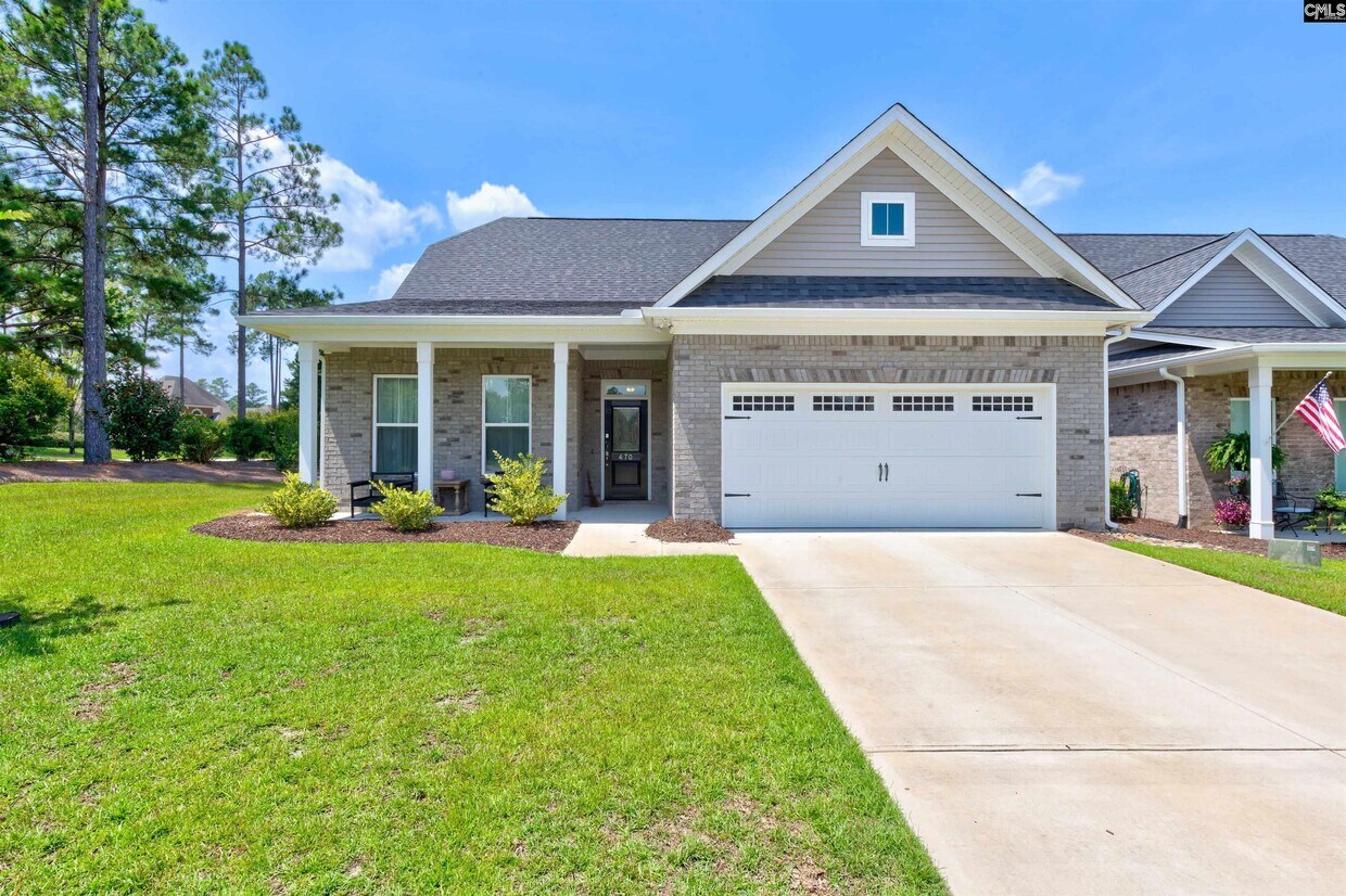 Primary Photo - 470 Club View Dr