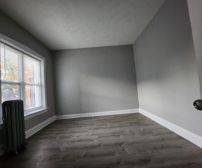 Building Photo - 6633 S Ellis Ave