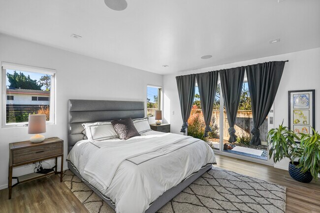 Master Bedroom - 4473 Algeciras St