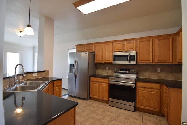 Foto del edificio - 8375 Shaw Rd