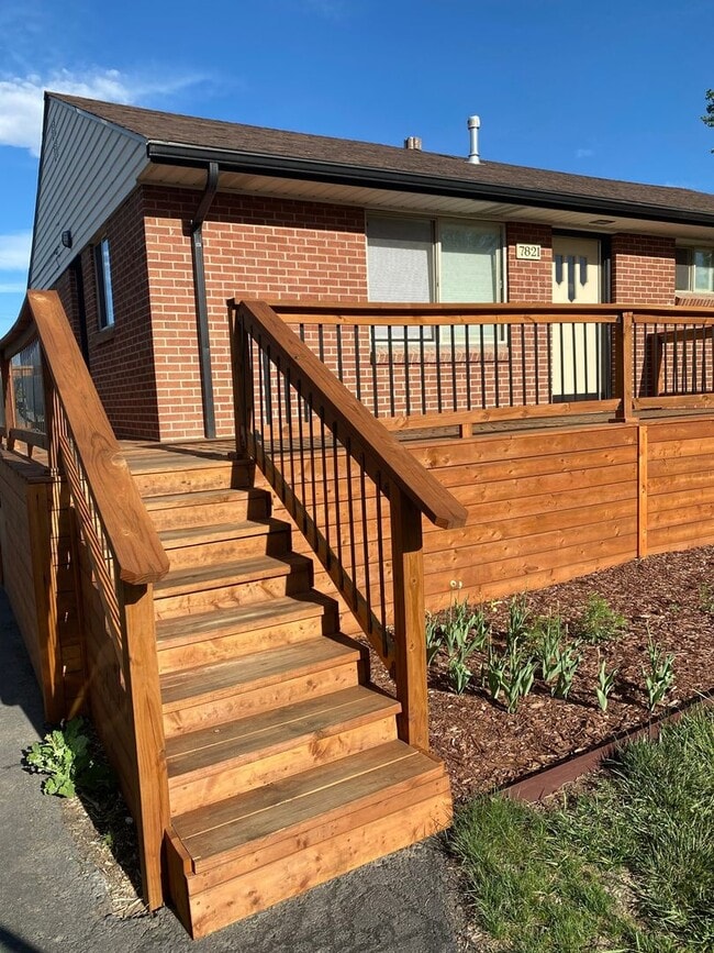 Building Photo - 2 Bedroom unit in Westminster