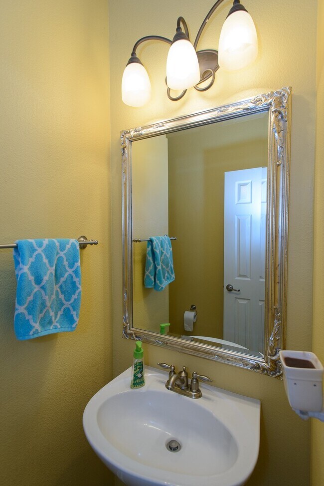 Foto del edificio - 25126 Knob Pines Ct