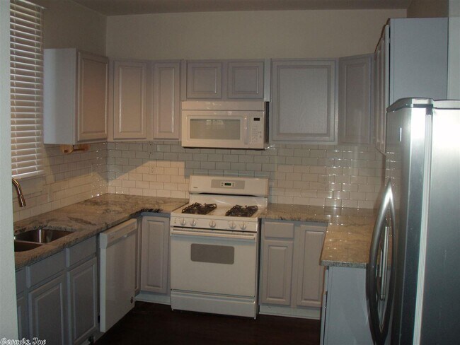 Foto del edificio - 809 N Palm St