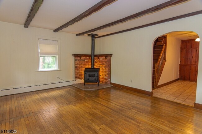 Foto del edificio - 56 S Union St