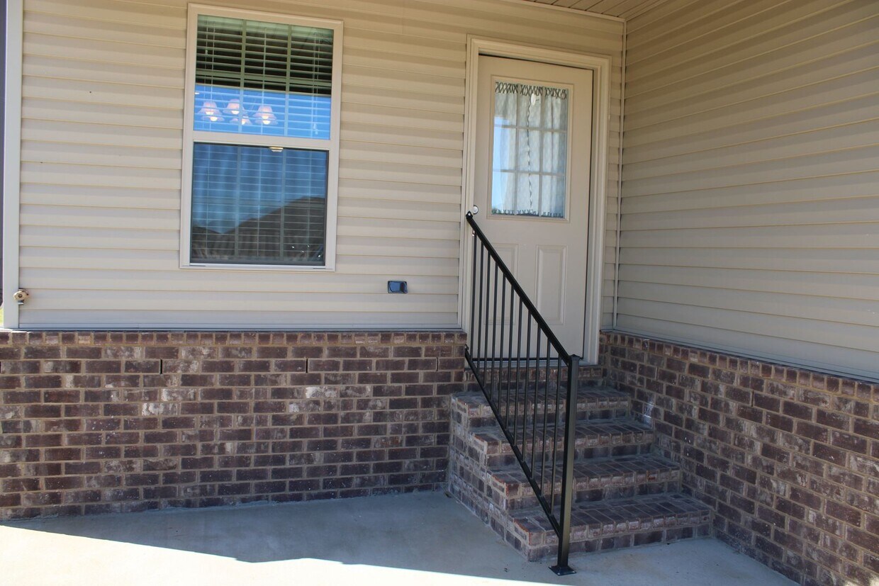 1092 Frazier St, Athens, AL 35611 House Rental in Athens, AL