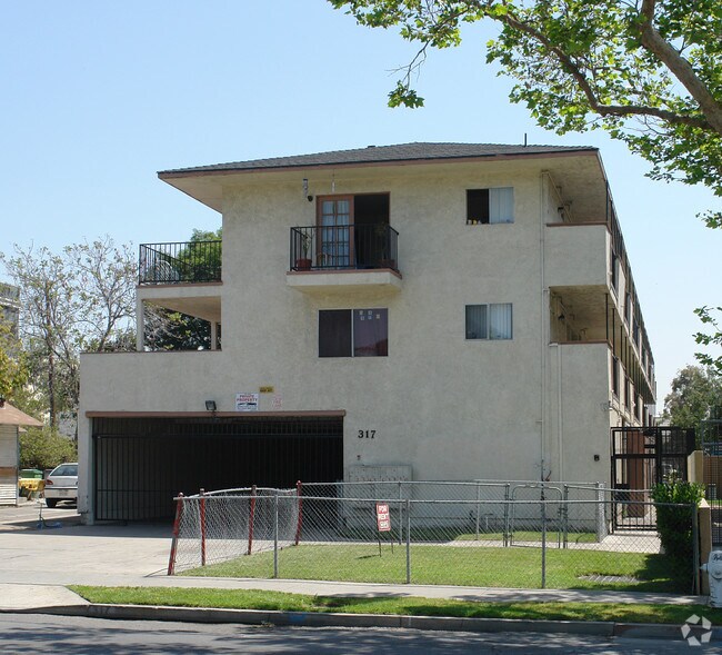 Foto del edificio - 317 S Flower St
