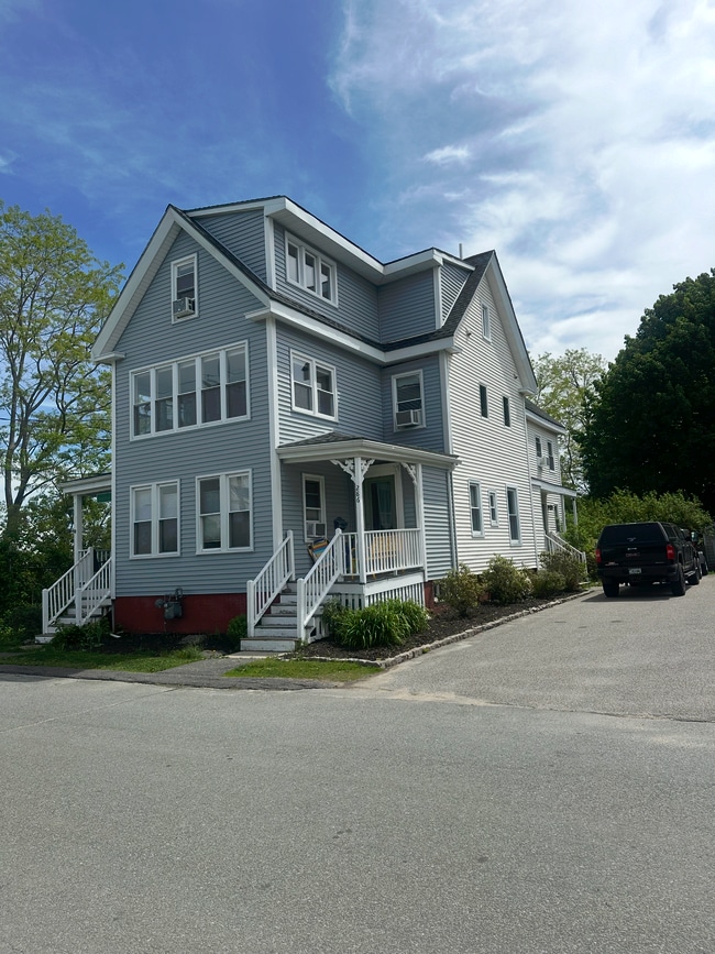 Building Photo - 286 Front St