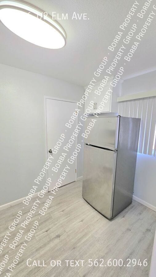 Foto del edificio - 1456 1/2 Elm Ave.-