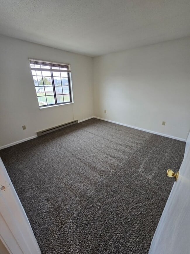 Building Photo - Woodlynn Apartments