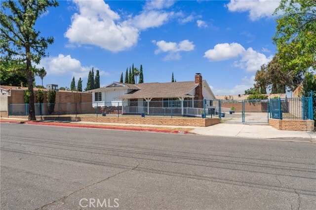Foto del edificio - 1345 S Jellick Ave