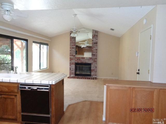 Building Photo - 6122 Vanden Rd