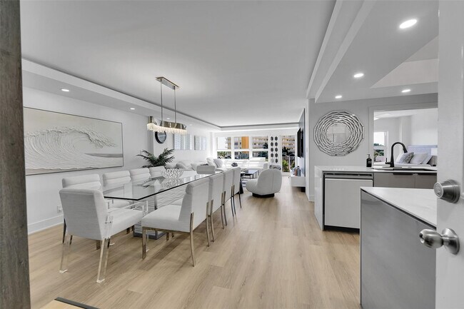 Foto del edificio - 405 N Ocean Blvd