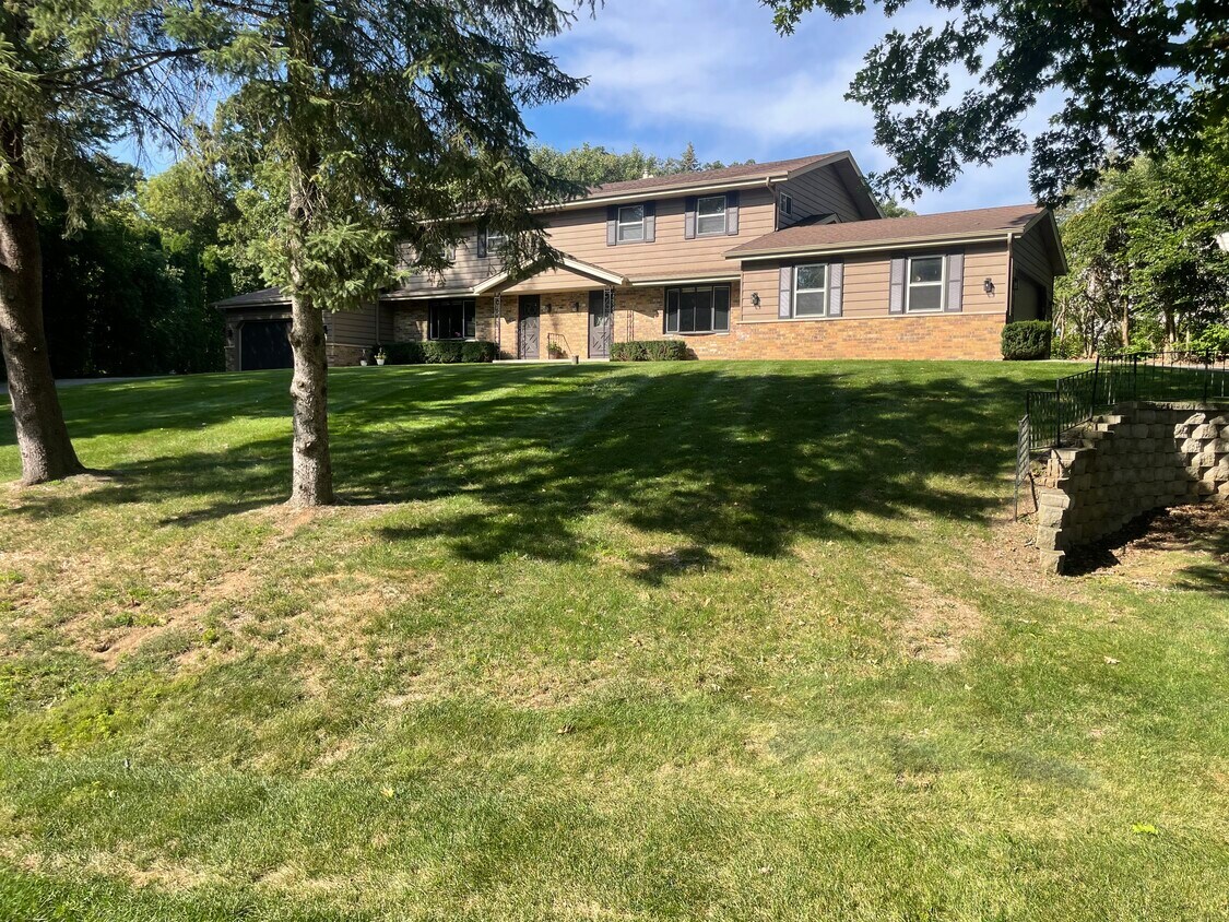 Foto principal - 611 Saint Johns Dr