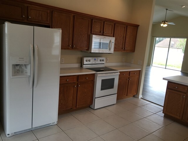 Foto del edificio - 3607 Harvest Orchard Dr