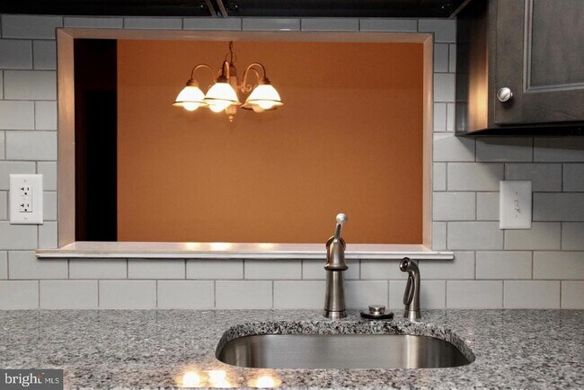 Foto del edificio - 1407 Hawthorne Ct