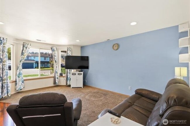 Building Photo - 1316 Headley Ave NW