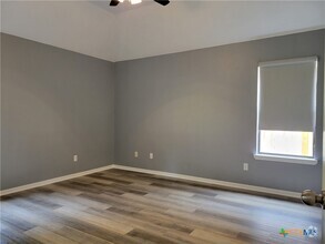Building Photo - 1104 Lambrusco Dr