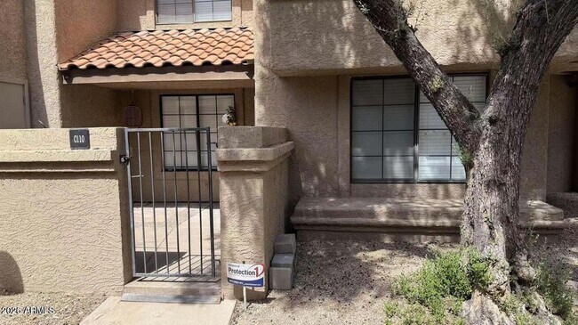 Foto del edificio - 925 N College Ave