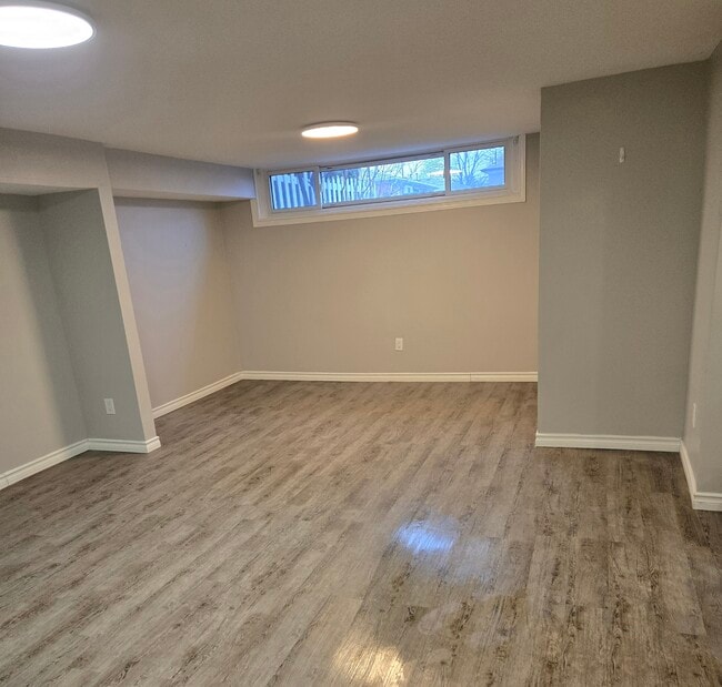 Building Photo - 333 Rosedale Dr