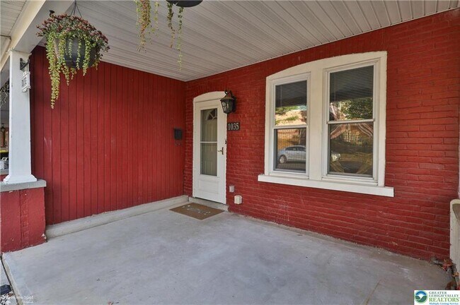 Foto del edificio - 1035 Spring St