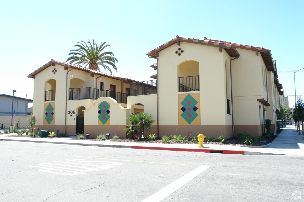 Primary Photo - Lupine Gardens Apartments