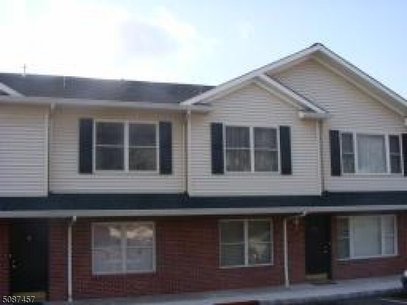 Primary Photo - 895 McBride Ave