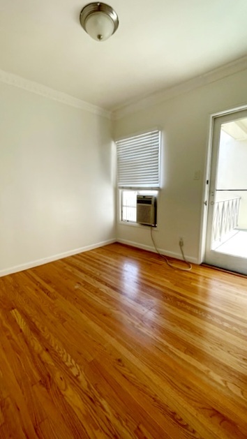Foto del edificio - 659 Midvale Ave