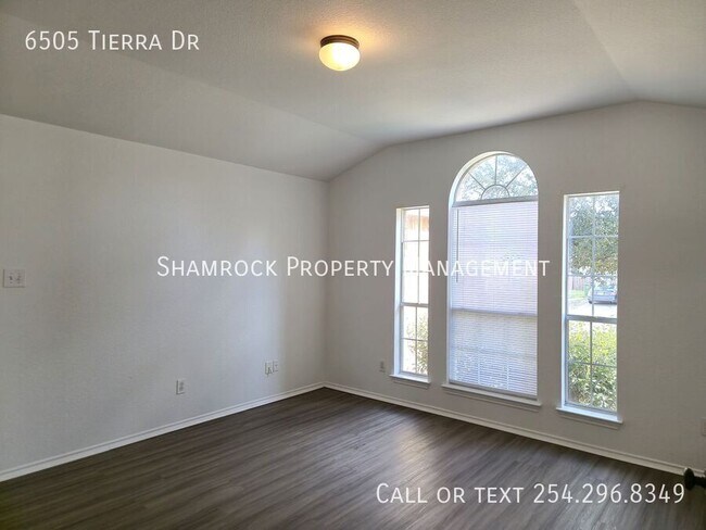 Building Photo - Sendero Springs 4 Bedroom