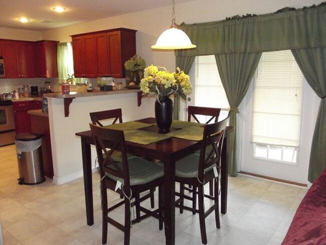 Building Photo - 12 Concordia Dr