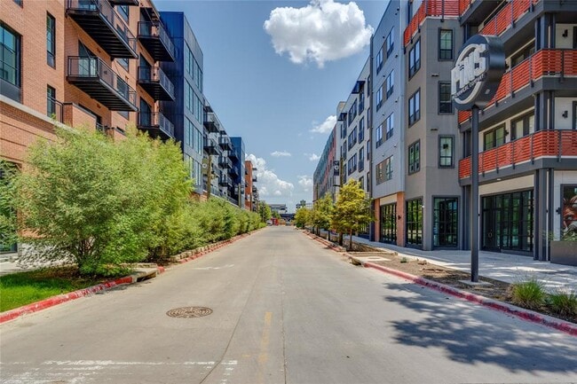 Foto del edificio - 4315 S Congress Ave