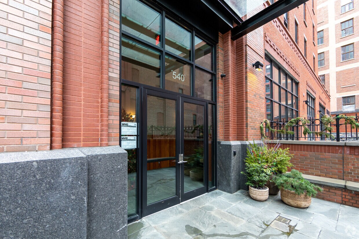 Entrance - 540-548 W 53rd St