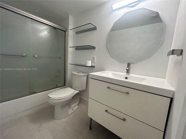 Building Photo - 901 SW 141st Ave