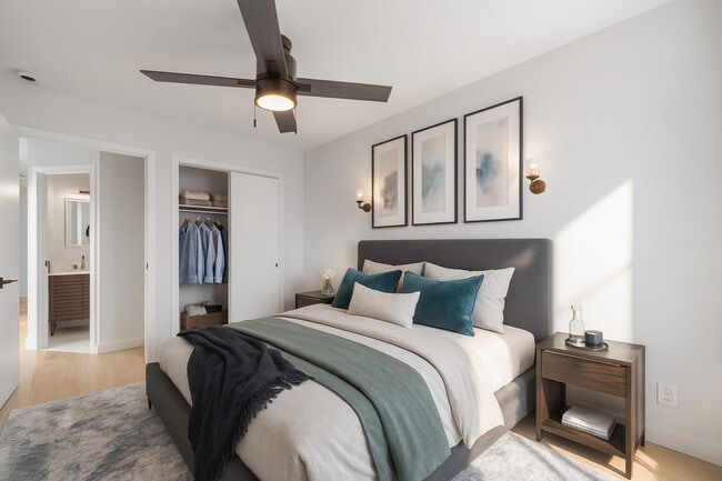 Foto del edificio - 2486 Hughes Ave