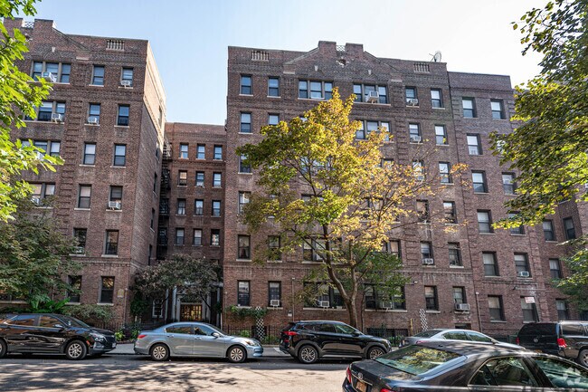 3515 84th St Jackson Heights, NY 11372-5377 - Belvedere East and West