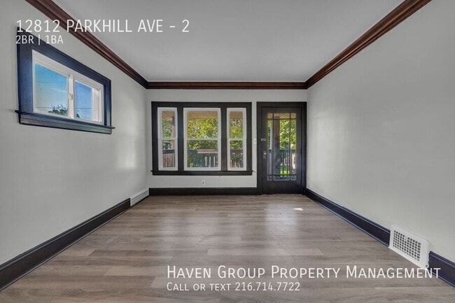 Foto del edificio - 12812 Parkhill Ave