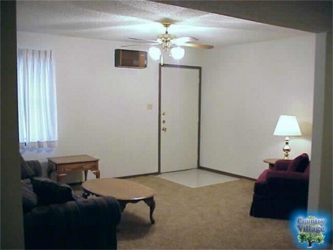 Building Photo - 1500 Hackberry Ln